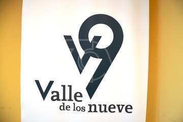 Reunión de los candidatos nacionalistas (NC) con la directiva del colectivo vecinal del Valle de los Nueve (Foto TA)